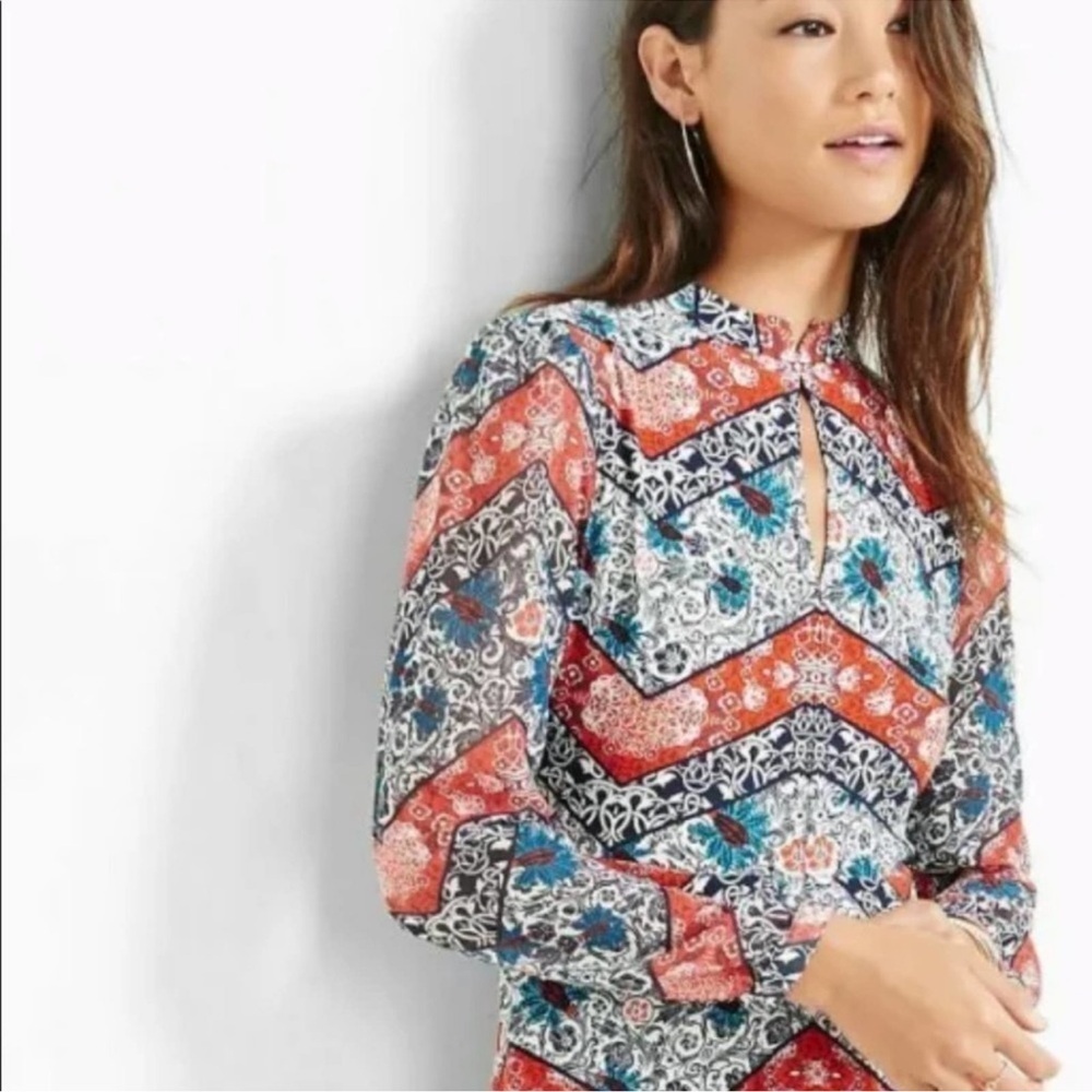 Express Red and Blue Patterned Rompet - Picture 7 of 7